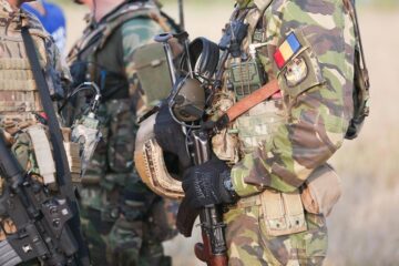 Cursul pentru jurnaliștii care transmit din zone de conflict Sursa: Ministerul Apărării Naționale