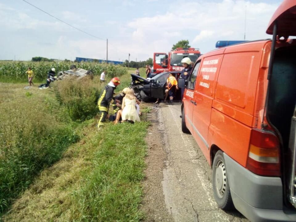 Cinci persoane sunt transportate la spital