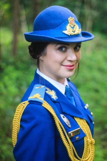O tânără din Cornu Luncii, ofițer de război electronic, este lidera promoției 2018 a Academiei Forțelor Aeriene