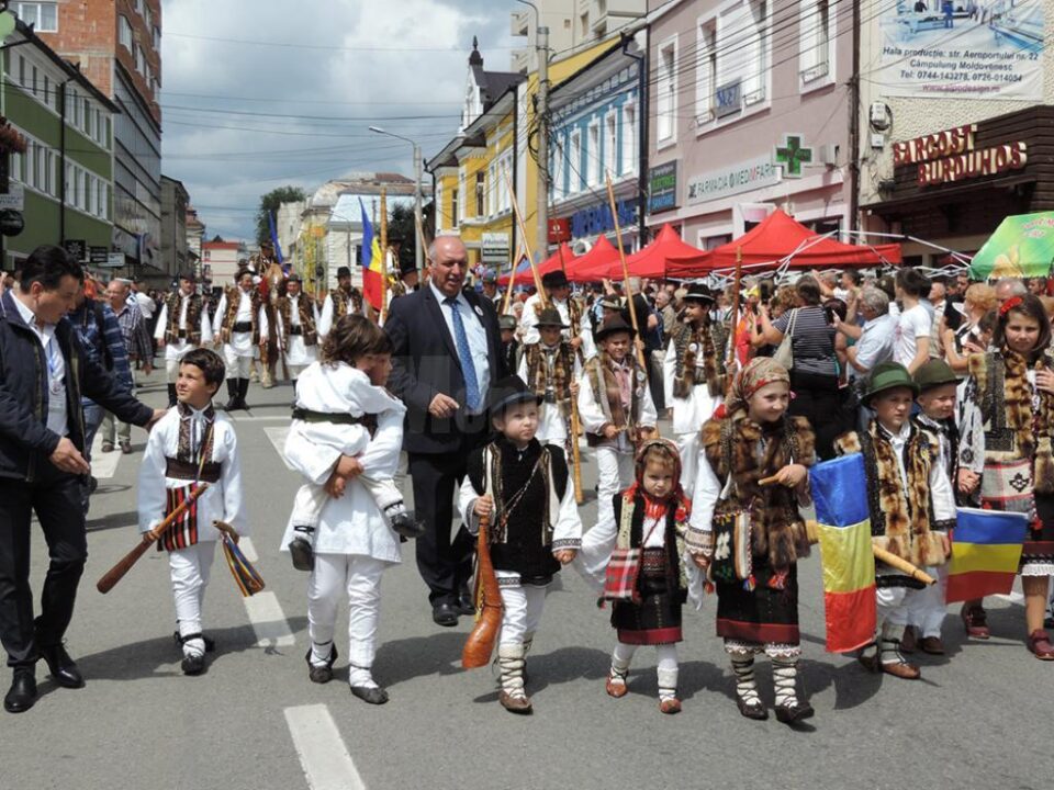 Festivalul – concurs județen de folclor „Comori de suflet românesc”, ediția a XVI-a Festivalul – concurs județen de folclor „Comori de suflet românesc”, ediția a XVI-a