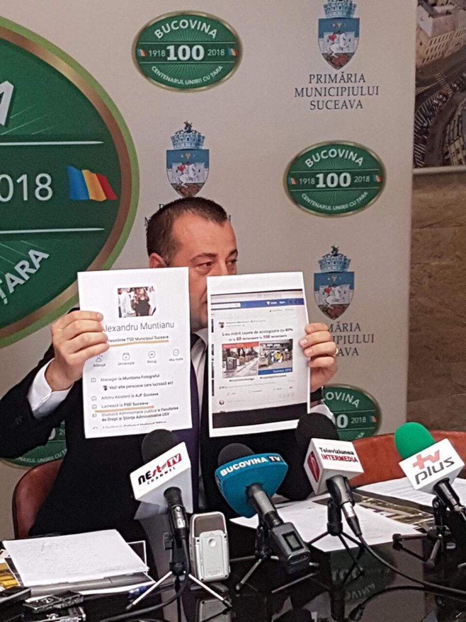 Tineri sancționați de Poliția Locală pentru lipirea ilegală a sute de afișe prin Suceava