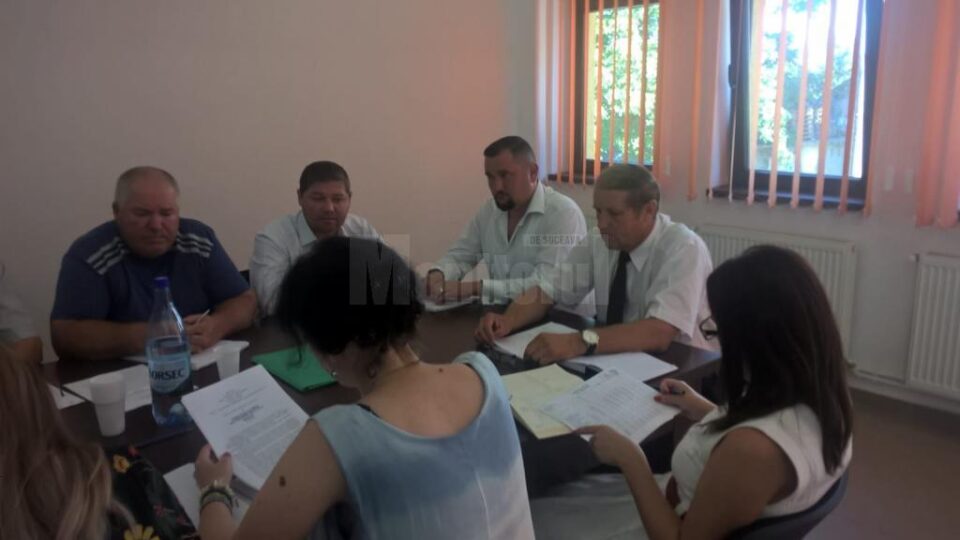 Viceprimarul comunei Mitocu Dragomirnei a fost schimbat din funcție