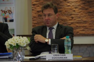 Inspectorul școlar adjunct prof. Cristian Cuciurean