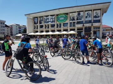Sucevenii s-au alăturat ”Caravanei pentru normalitate”, pedalând pentru copiii cu autism