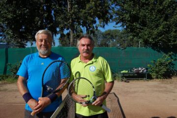 Constantin Bălan, în dreapta imaginii, s-a impus în duelul cu Narcis Polocoșer