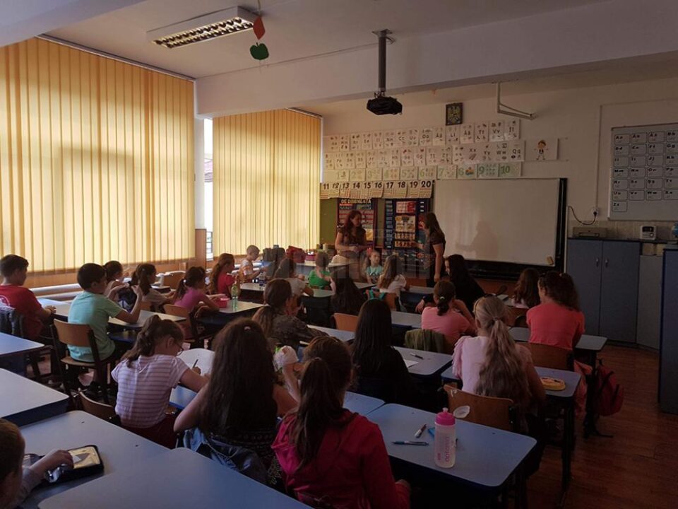 Secvențe din Școala de vară ”Creație și recreație”