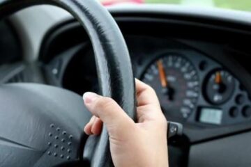 Oboseala la volan este una dintre cauzele producerii unor accidente