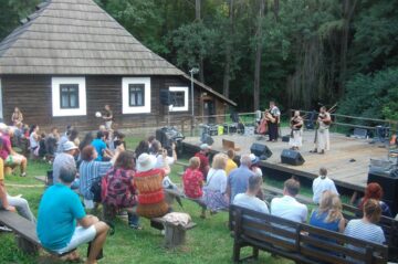 Au fost trei zile de poveste și istorie pe viu, la Festivalul Medieval din Cetatea de Scaun a Sucevei