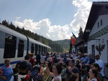 Trenul Suceava-Putna, redat circulației cu promisiunea creșterii urgente a vitezei de deplasare