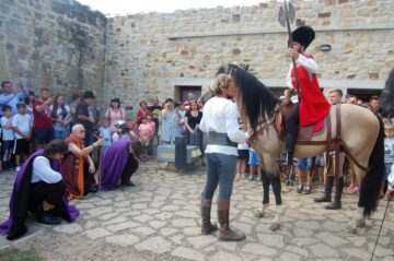 Au fost trei zile de poveste și istorie pe viu, la Festivalul Medieval din Cetatea de Scaun a Sucevei