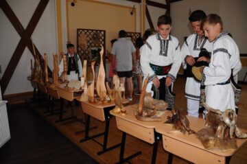 Festivalul „Cântecul cetinii”, la Dorna Arini