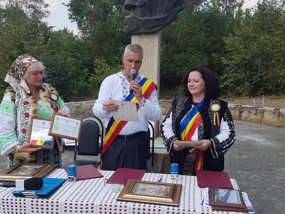Primarii celor trei comune au semnat acordul de înfrățire