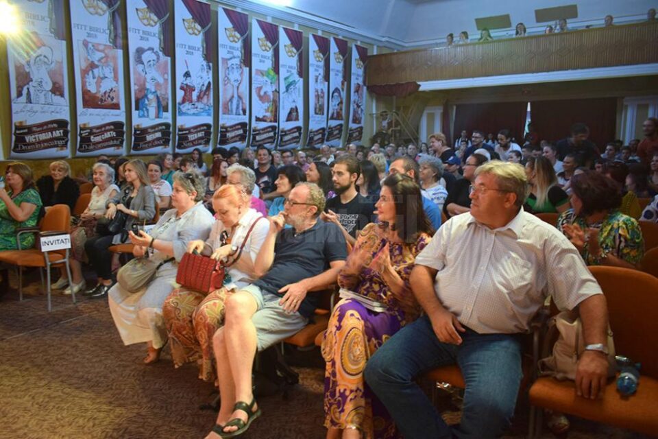 În a treia zi de festival, spectacolul „The show must go on” s-a bucurat de mare succes la Fălticeni