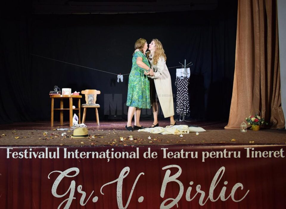 În a treia zi de festival, spectacolul „The show must go on” s-a bucurat de mare succes la Fălticeni