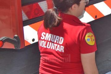 Persoanele cu dificultăți de deplasare, conduse în Aeroportul Suceava și la avion de voluntari SMURD