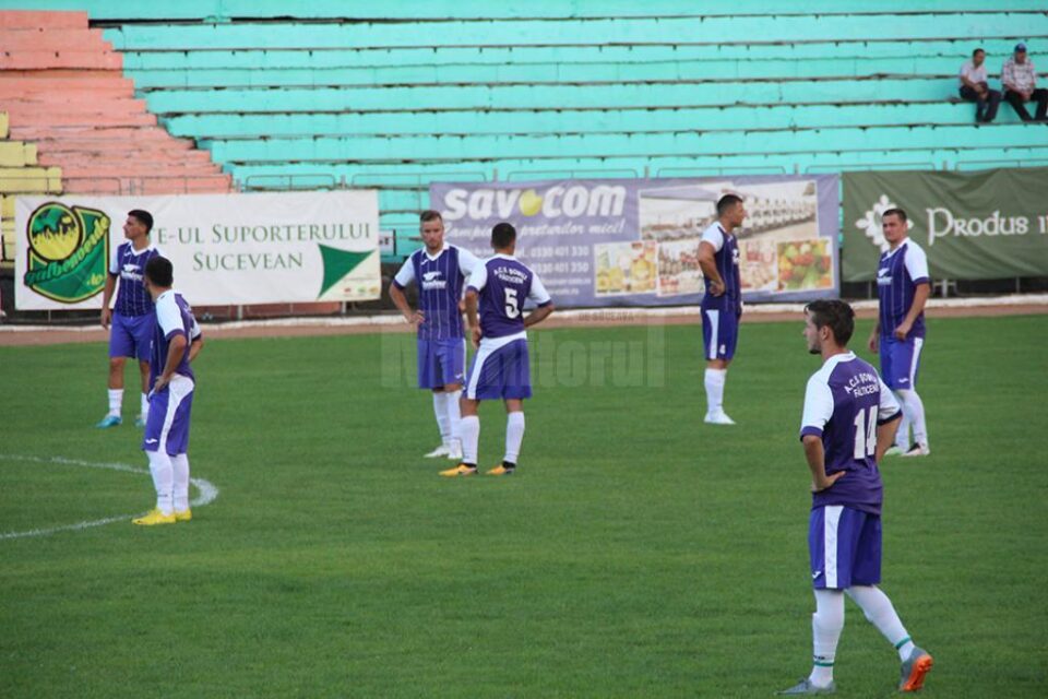 Fălticenenii așteaptă rezervați contactul cu eșalonul al treilea