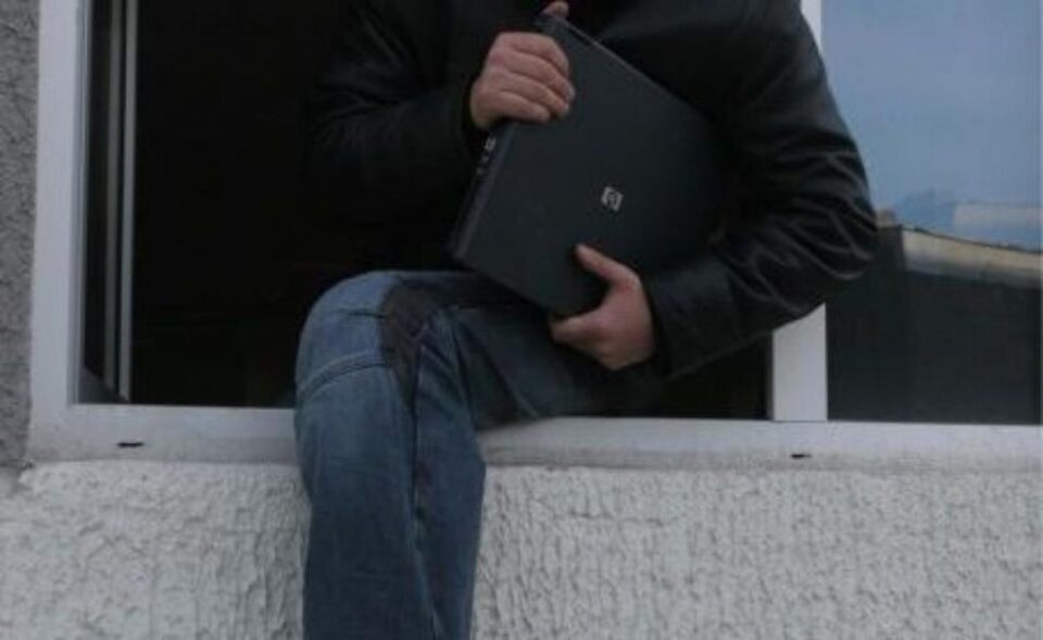 Cei patru fac parte dintr-o grupare care, după toate probabilitățile, a comis mai multe spargeri în Rădăuți și în comunele limitrofe Foto viata-libera.ro
