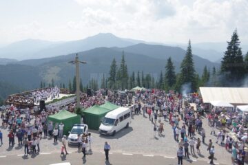Câteva mii de spectatori au participat la Sărbătoarea Muntelui