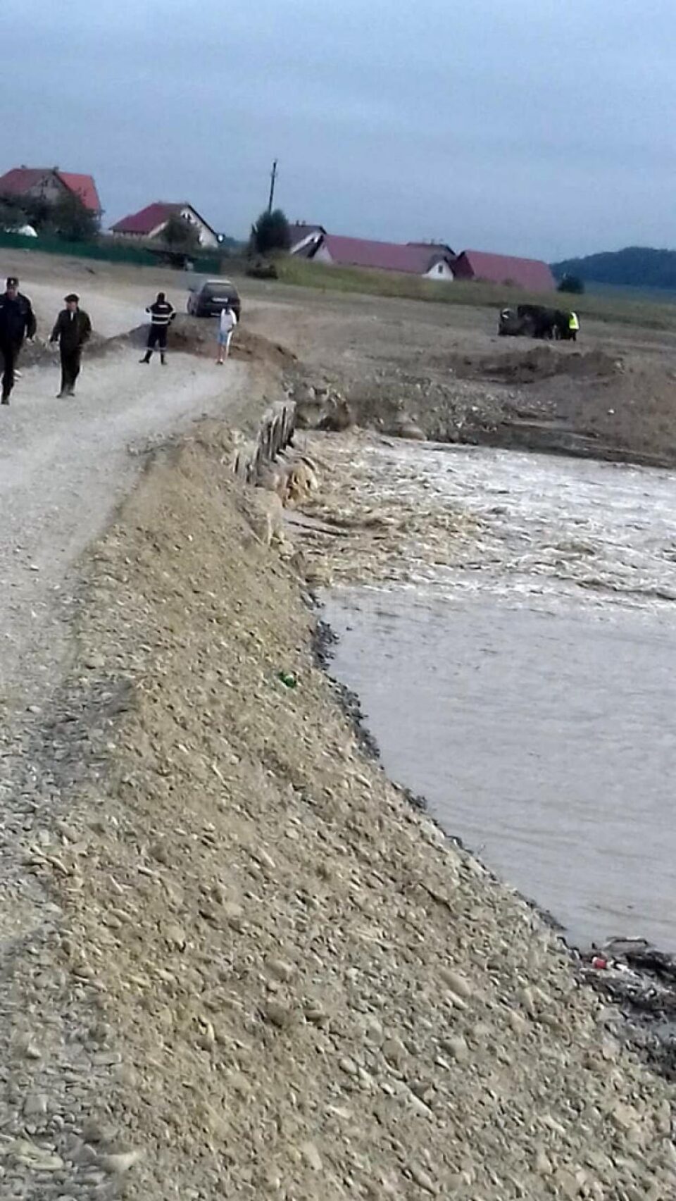 Circulația a fost întreruptă ieri dimineață și reluată după-amiază