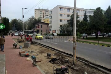 Cușnir consideră că cei doi stâlpi care vor rămâne în mijlocul parcării îi vor deranja pe șoferi