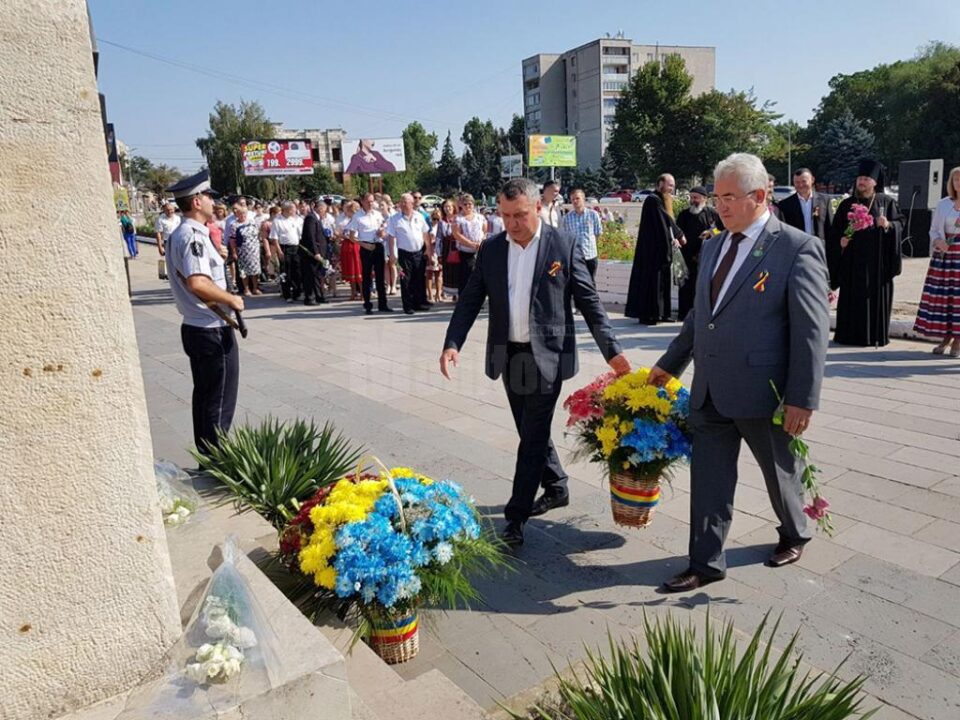 Primarul Sucevei, împreună cu primarul orașului Soroca, Victor Său