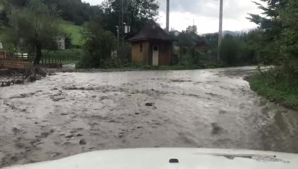 Inundații în zona Câmpulung