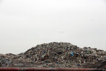 Munții de gunoaie de la groapa Diasil