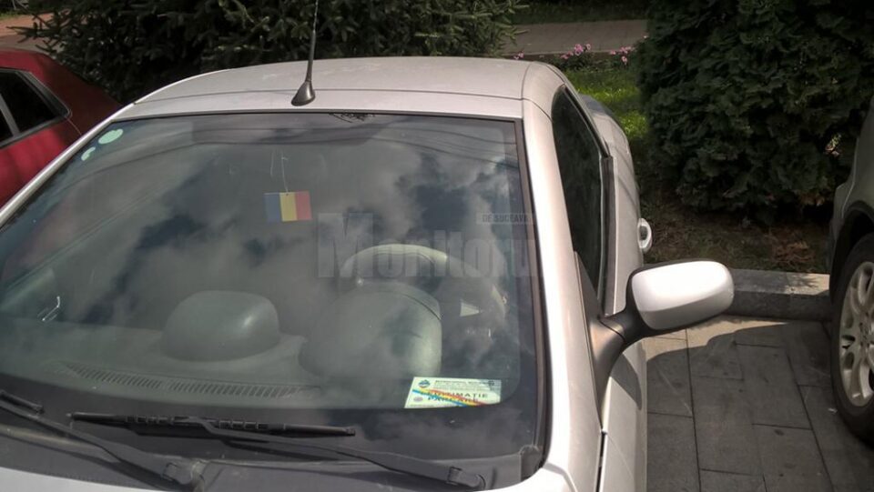 Autoturism cu legitimație de parcare