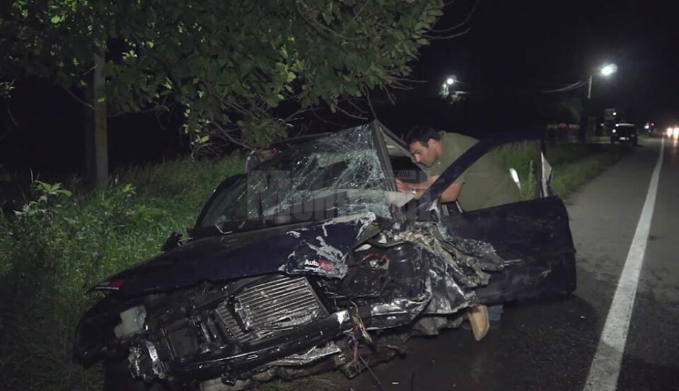 Mașina condusă de tânărul băut, care a fugit de polițiști