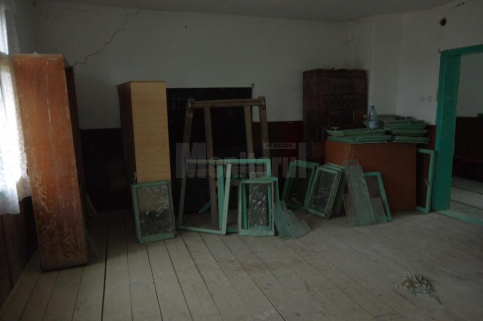 Angajații din educație cer dotarea școlilor cu materiale didactice și mijloace moderne de predare Angajații din educație cer dotarea școlilor cu materiale didactice și mijloace moderne de predare