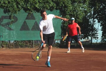 Cupa Select la tenis dublu va începe în scurt timp