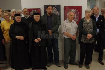 Expoziția de artă plastică semnată de Cela și Costin Neamțu, un regal de culoare, de echilibru, de spiritualitate