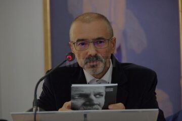 Premiile Fundației „Roman Istrati” pentru artă plastică, publicistică, muzică și literatură, acordate vineri la Biblioteca Bucovine