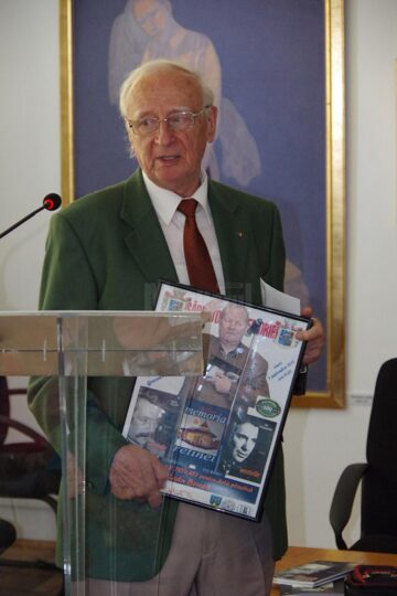 Premiile Fundației „Roman Istrati” pentru artă plastică, publicistică, muzică și literatură, acordate vineri la Biblioteca Bucovine
