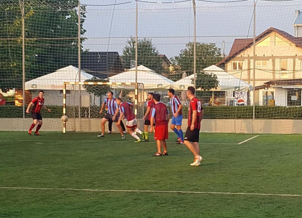 Ediția a VI-a a Ligii Companiilor a început cu meciuri spectaculoase
