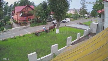 Domeniul public din fața unei case din Șcheia, teatru de război între proprietar și vecinii săi