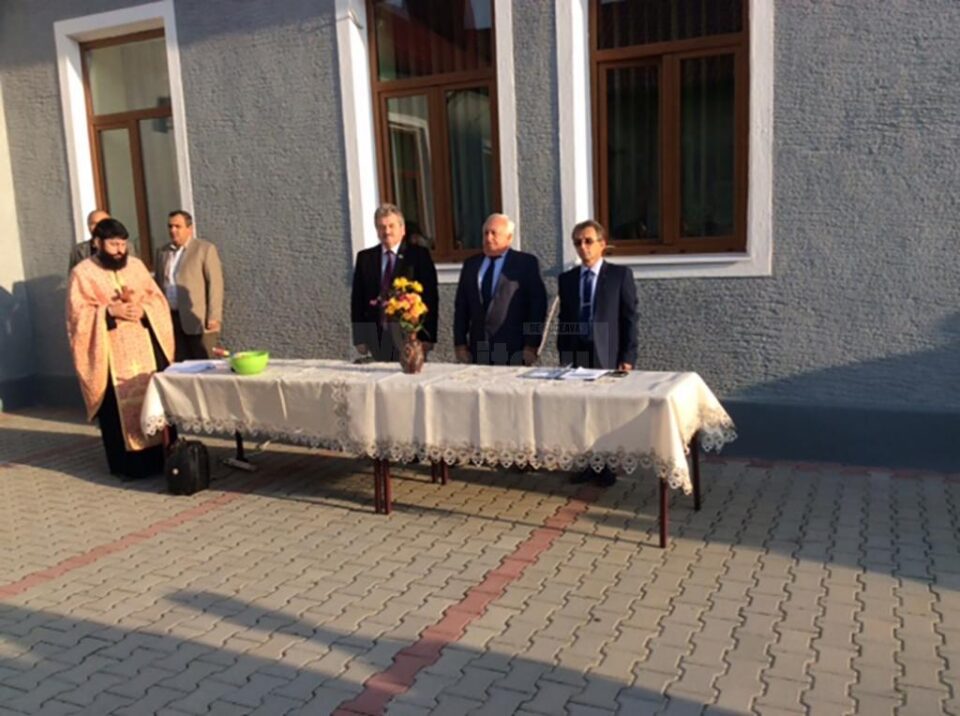 Primarul Nistor Tătar și viceprimarul Bogdan Loghin au inaugurat noul an de învățământ