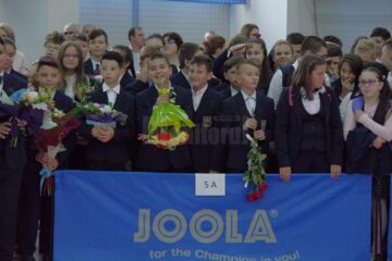 Peste 112.000 de elevi au început cursurile. La Colegiul „Ștefan cel Mare” a debutat al 158-lea an școlar
