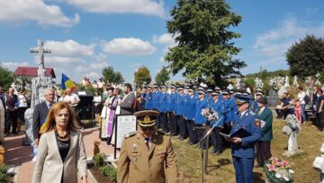 Cimitirul Eroilor și monumentul acestora, reabilitate și sfințite, de Ziua Crucii