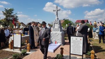 Cimitirul Eroilor și monumentul acestora, reabilitate și sfințite, de Ziua Crucii