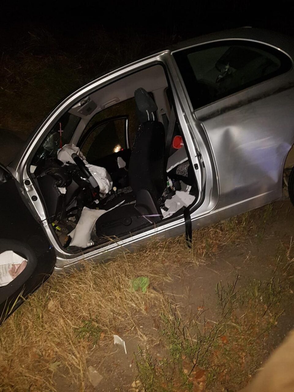 În urma coliziunii cu un cap de pod, bărbatul de 41 de ani de la volan și-a pierdut viața În urma coliziunii cu un cap de pod, bărbatul de 41 de ani de la volan și-a pierdut viața