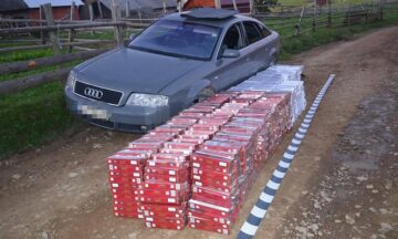 Țigări de peste 50.000 de euro și patru mașini reținute de polițiștii de frontieră suceveni