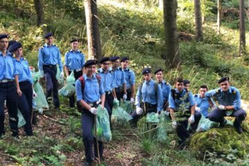 Elevii Colegiului Militar s-au alăturat campaniei de ecologizare „Let`s do it, Romania!”