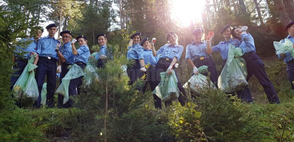Elevii Colegiului Militar s-au alăturat campaniei de ecologizare „Let`s do it, Romania!”