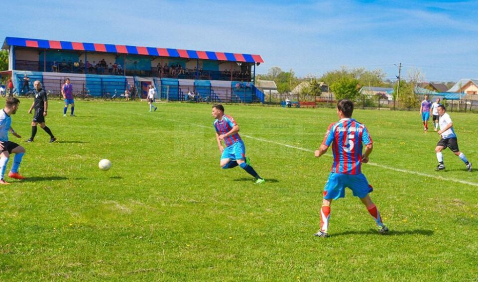 21 de formații sunt angrenate în acest sezon în Liga a V-a. Foto Adrian Ababei