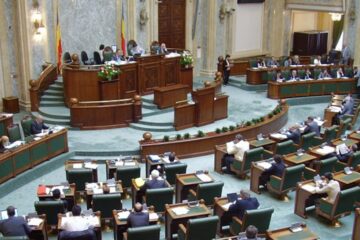 Senatul a adoptat ieri proiectul de lege pentru aprobarea Ordonanței de urgență a Guvernului privind implementarea Programului guvernamental „Investește în tine”. Foto atelieruldestiri.ro