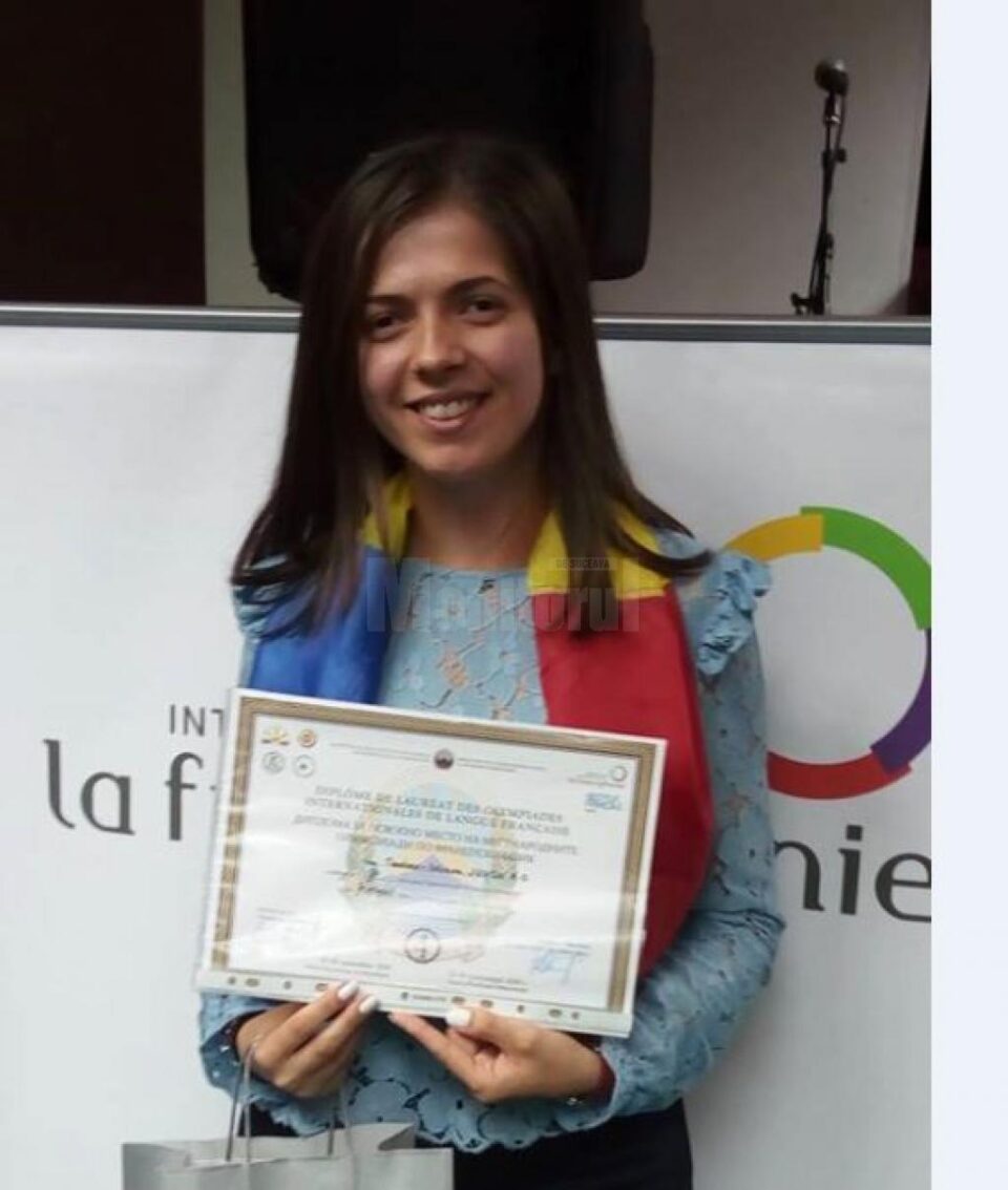 Teodora Iulia Juncu, de la Colegiul Național „Petru Rareș” Suceava
