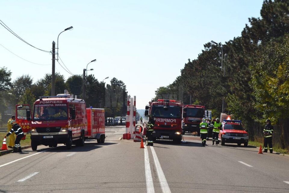 Exercițiul a presupus o amplă desfășurare de forță, inclusiv pe linie de combatere a substanțelor radioactive Exercițiul a presupus o amplă desfășurare de forță, inclusiv pe linie de combatere a substanțelor radioactive
