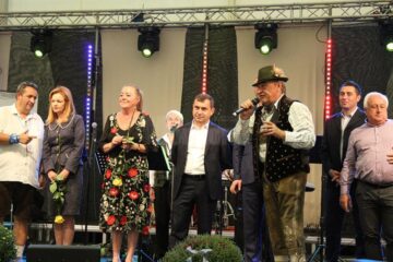 Festivalul Oktoberfest în Est, deschis cu o imensă paradă, muzică, distracție și bere