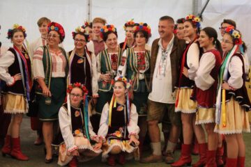 Festivalul Oktoberfest în Est, deschis cu o imensă paradă, muzică, distracție și bere